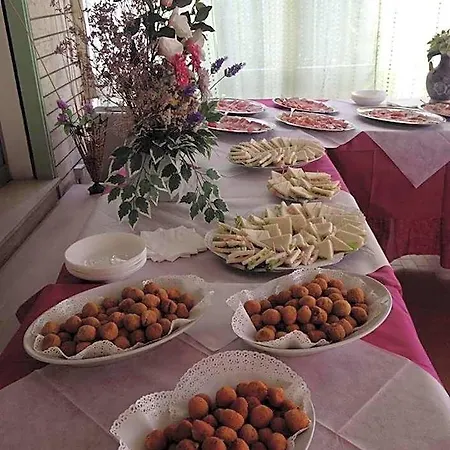 Franca فندق 2*