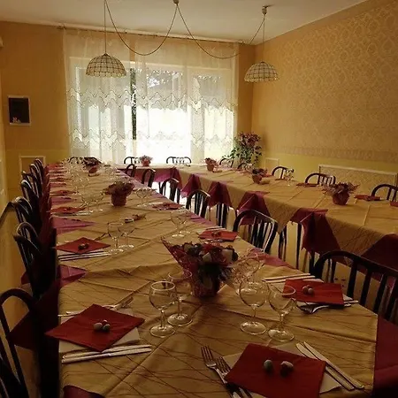 Franca Hotel 2*