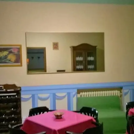Franca Hotel 2*